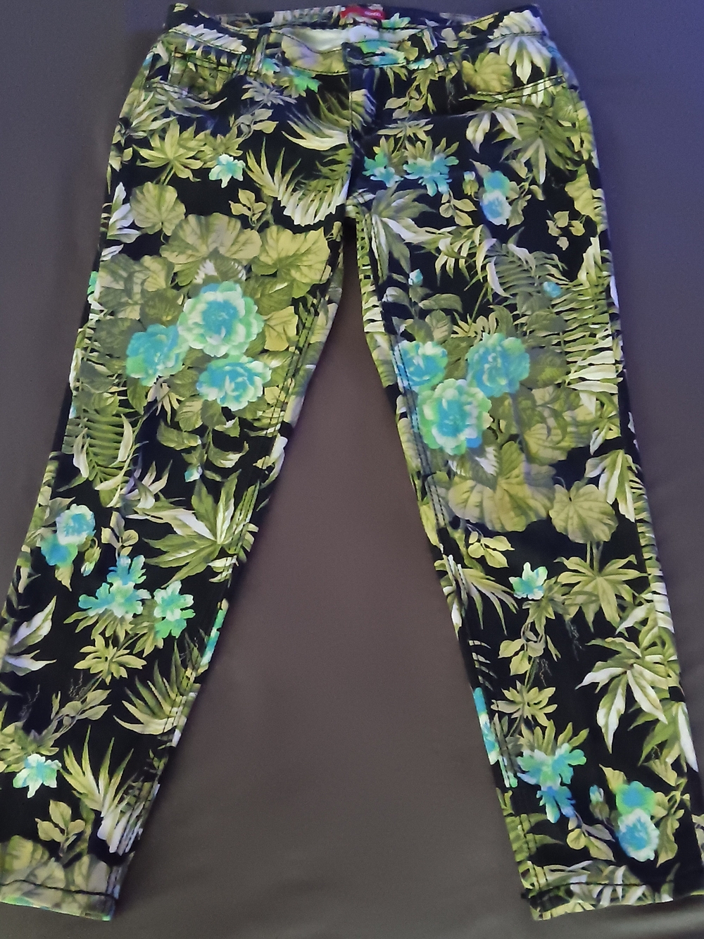 BONGO Black Floral Ankle Jeans with Green & Teal Flowers